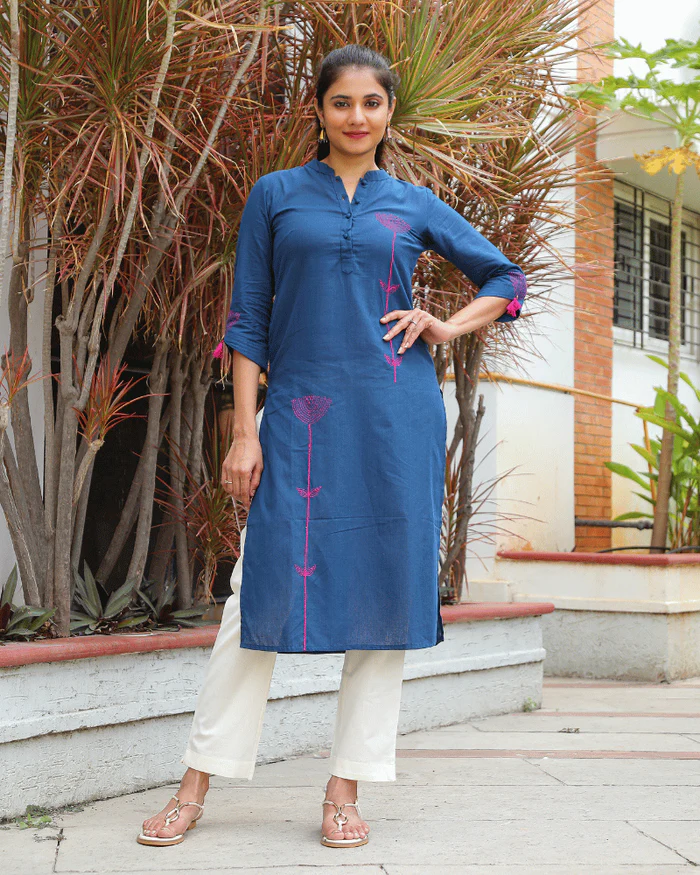 the kurta has fine detailing on the sleeves.