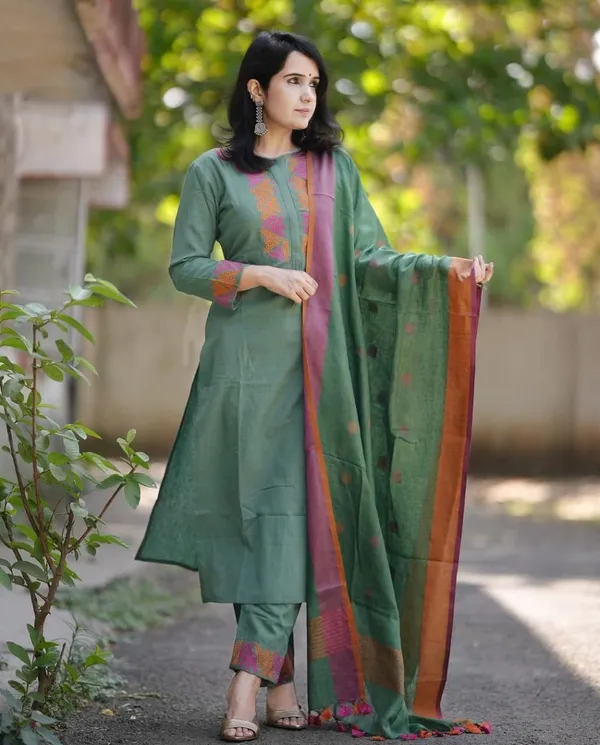 Green_Cotton_slub_kurta_pant_with_Dupatta_set__R7TVB8MA6P_2025-05-22_1